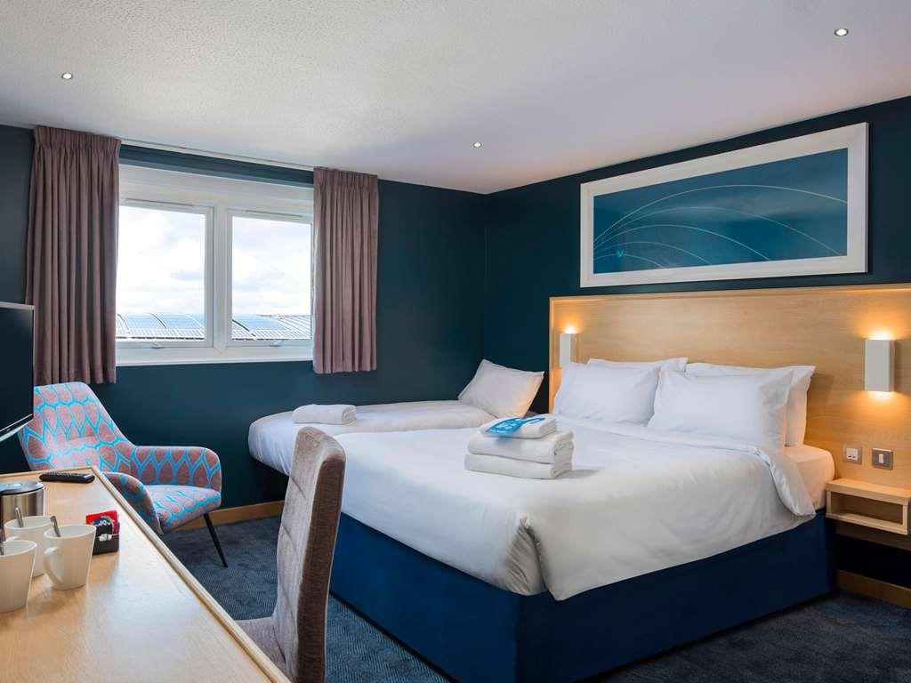 Travelodge Bristol Central Anchor Road Ruang foto