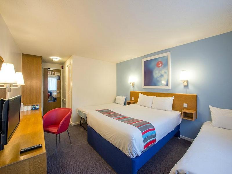 Travelodge Bristol Central Anchor Road Bagian luar foto