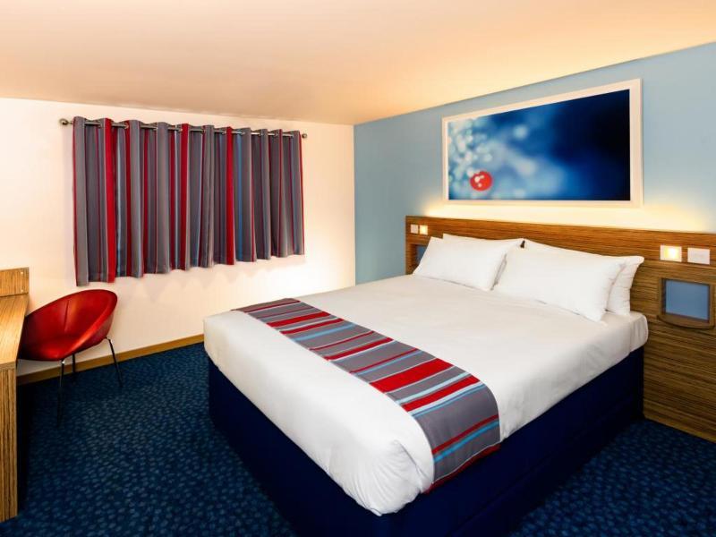 Travelodge Bristol Central Anchor Road Bagian luar foto