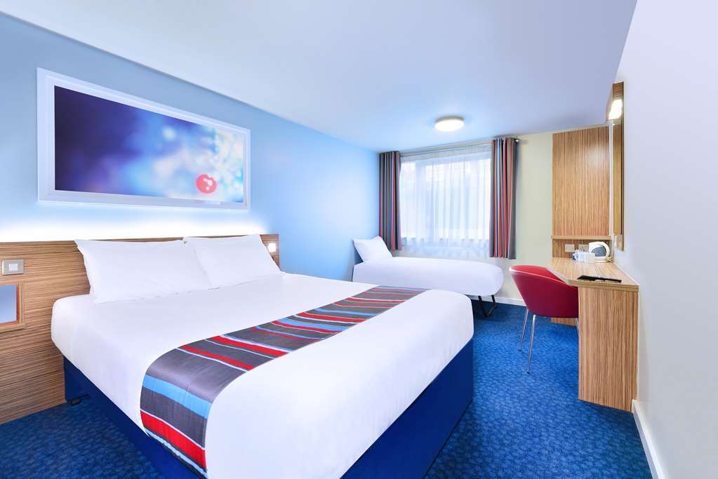 Travelodge Bristol Central Anchor Road Ruang foto