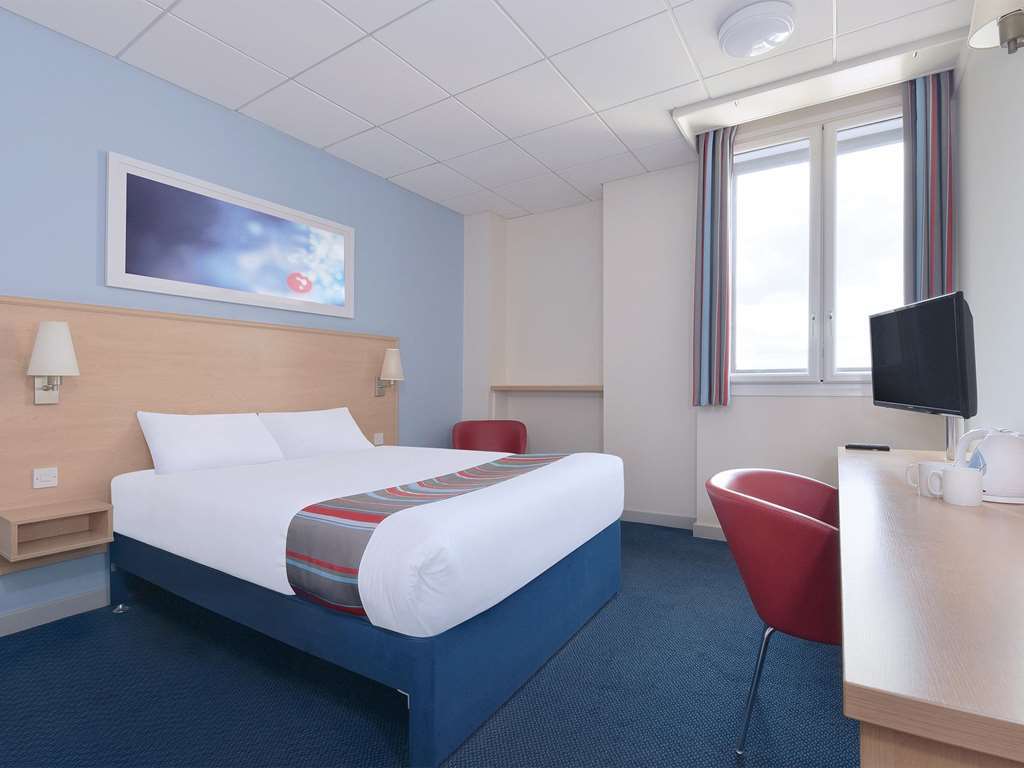 Travelodge Bristol Central Anchor Road Ruang foto